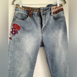 Rare Embroidered vintage Straight Leg Jeans